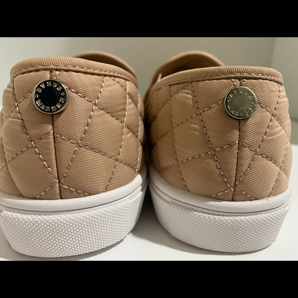 Steve Madden slip on - Picture 4 of 6